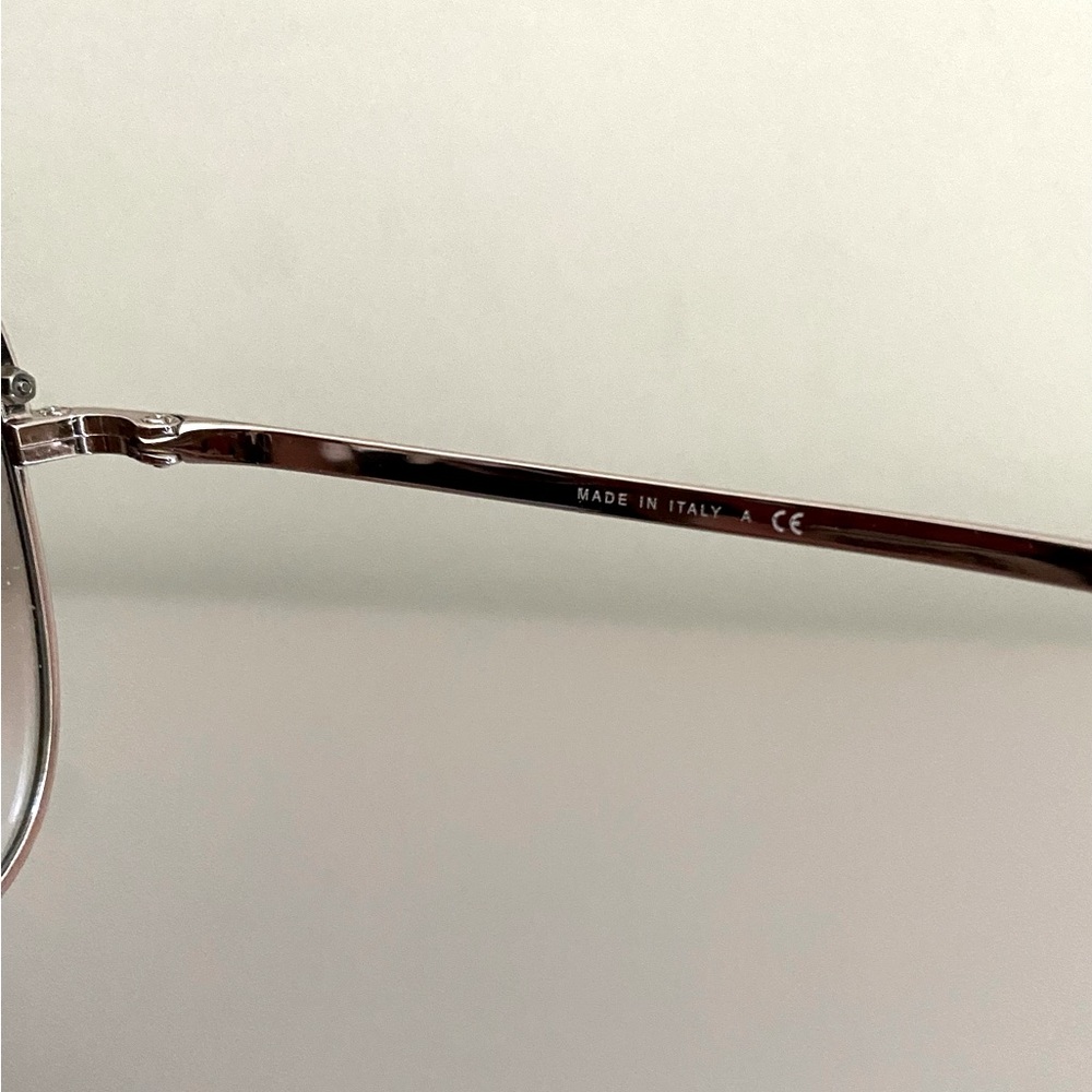 Authentic Chanel sunglasses with pearls, limited. - Picture 6 of 11